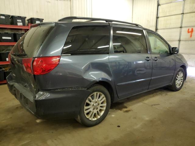 Photo 2 VIN: 5TDKK4CC0AS322572 - TOYOTA SIENNA CE 