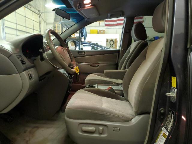 Photo 6 VIN: 5TDKK4CC0AS322572 - TOYOTA SIENNA CE 