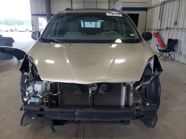 Photo 4 VIN: 5TDKK4CC0AS325066 - TOYOTA SIENNA CE 