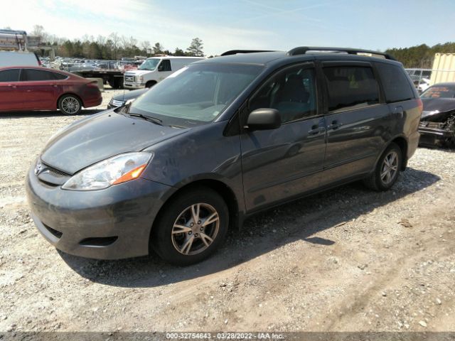 Photo 1 VIN: 5TDKK4CC0AS327593 - TOYOTA SIENNA 