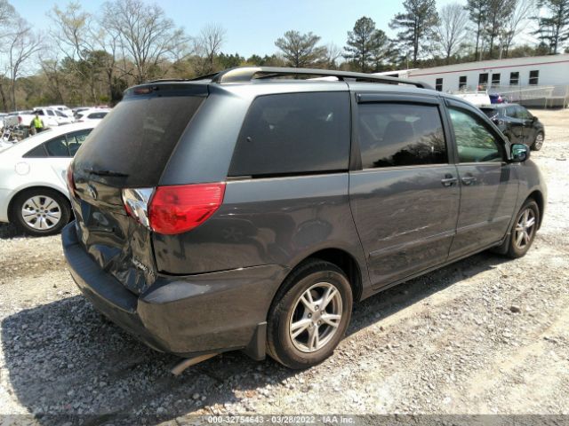 Photo 3 VIN: 5TDKK4CC0AS327593 - TOYOTA SIENNA 