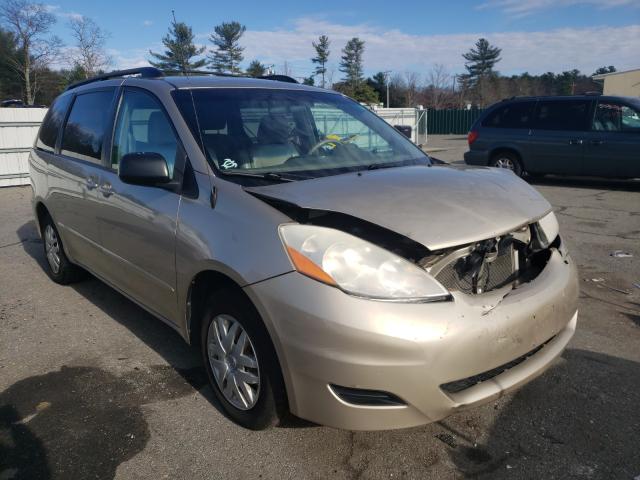 Photo 0 VIN: 5TDKK4CC0AS328324 - TOYOTA SIENNA CE 