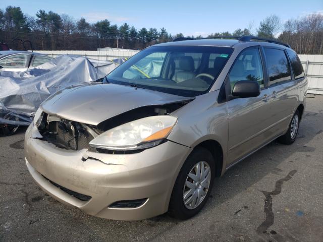 Photo 1 VIN: 5TDKK4CC0AS328324 - TOYOTA SIENNA CE 