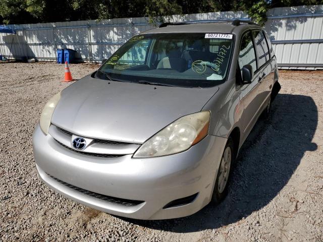 Photo 1 VIN: 5TDKK4CC0AS334477 - TOYOTA SIENNA CE 