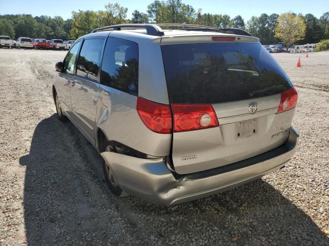 Photo 2 VIN: 5TDKK4CC0AS334477 - TOYOTA SIENNA CE 