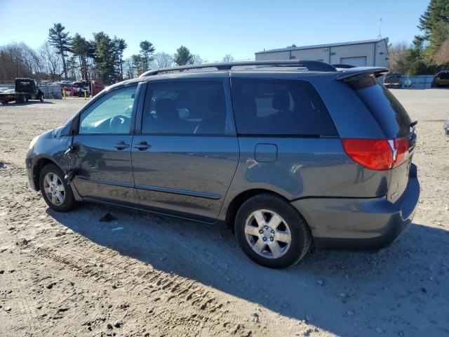 Photo 1 VIN: 5TDKK4CC0AS337105 - TOYOTA SIENNA CE 