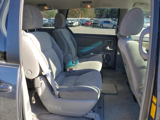 Photo 10 VIN: 5TDKK4CC0AS337105 - TOYOTA SIENNA CE 