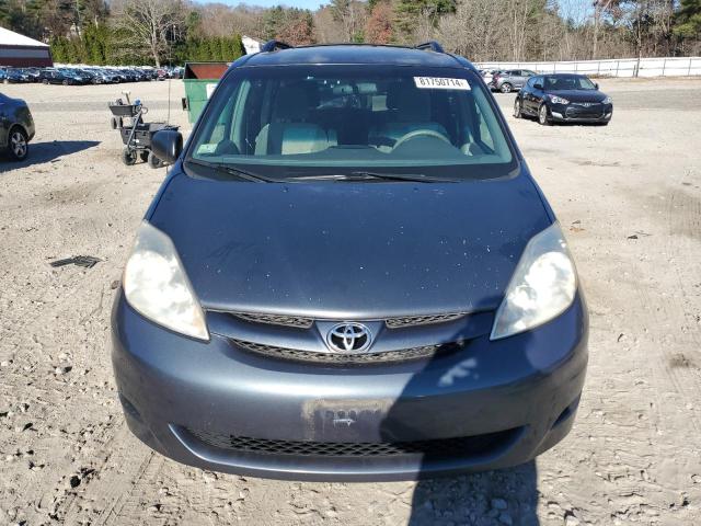 Photo 4 VIN: 5TDKK4CC0AS337105 - TOYOTA SIENNA CE 