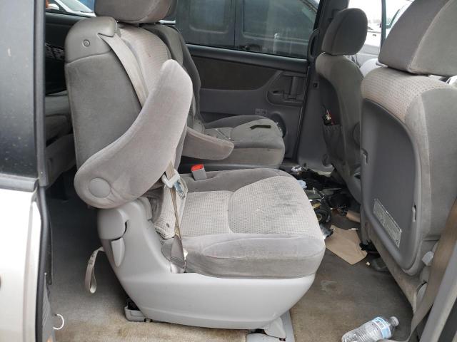 Photo 5 VIN: 5TDKK4CC0AS340151 - TOYOTA SIENNA CE 