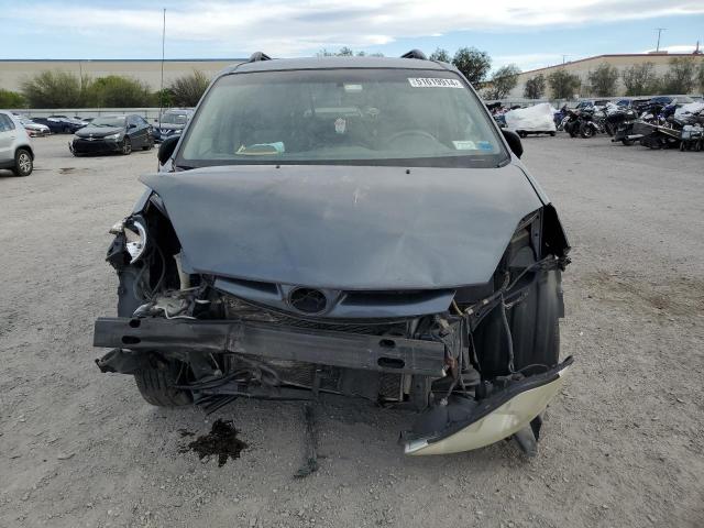 Photo 4 VIN: 5TDKK4CC0AS340781 - TOYOTA SIENNA CE 