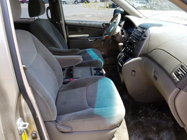 Photo 4 VIN: 5TDKK4CC1AS306509 - TOYOTA SIENNA CE 