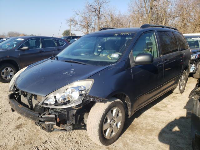 Photo 1 VIN: 5TDKK4CC1AS310964 - TOYOTA SIENNA CE 