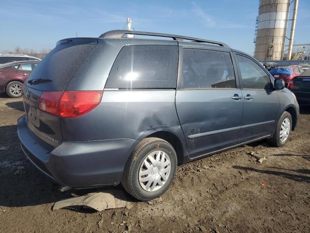 Photo 2 VIN: 5TDKK4CC1AS312276 - TOYOTA SIENNA CE 