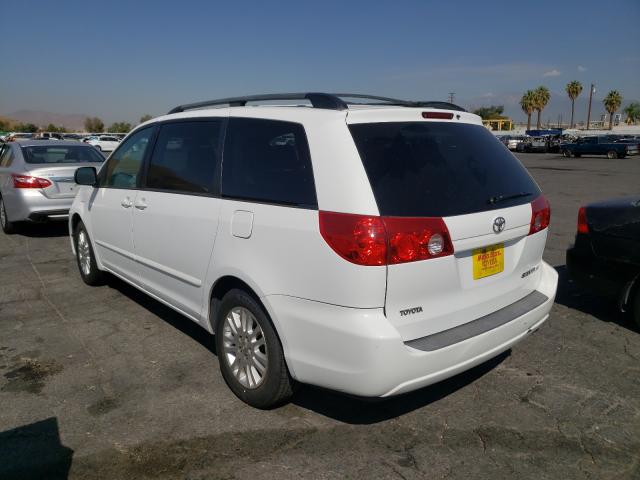 Photo 2 VIN: 5TDKK4CC1AS326954 - TOYOTA SIENNA 