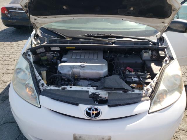 Photo 6 VIN: 5TDKK4CC1AS326954 - TOYOTA SIENNA 