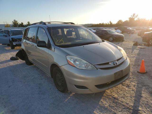 Photo 0 VIN: 5TDKK4CC1AS335492 - TOYOTA SIENNA CE 