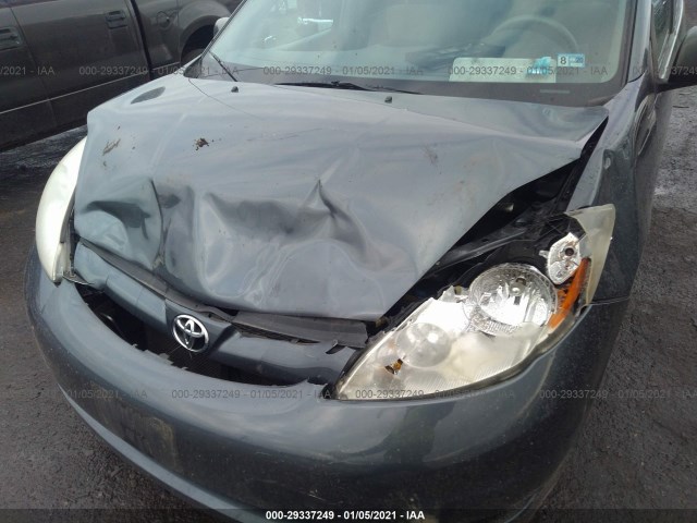 Photo 5 VIN: 5TDKK4CC1AS336075 - TOYOTA SIENNA 