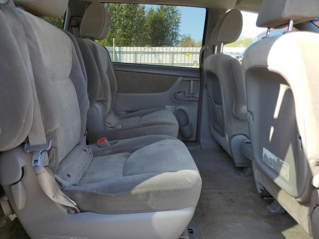 Photo 10 VIN: 5TDKK4CC1AS336450 - TOYOTA SIENNA CE 