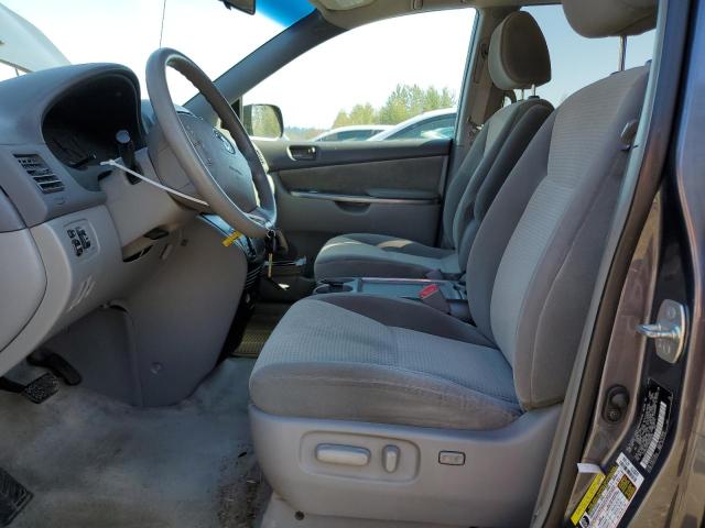 Photo 6 VIN: 5TDKK4CC1AS336450 - TOYOTA SIENNA CE 