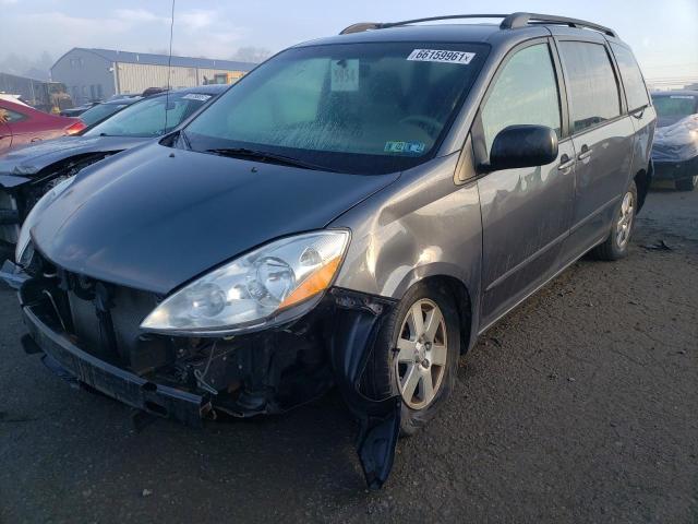 Photo 1 VIN: 5TDKK4CC1AS337503 - TOYOTA SIENNA CE 