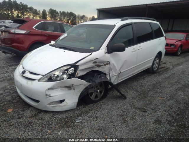 Photo 1 VIN: 5TDKK4CC1AS340126 - TOYOTA SIENNA 