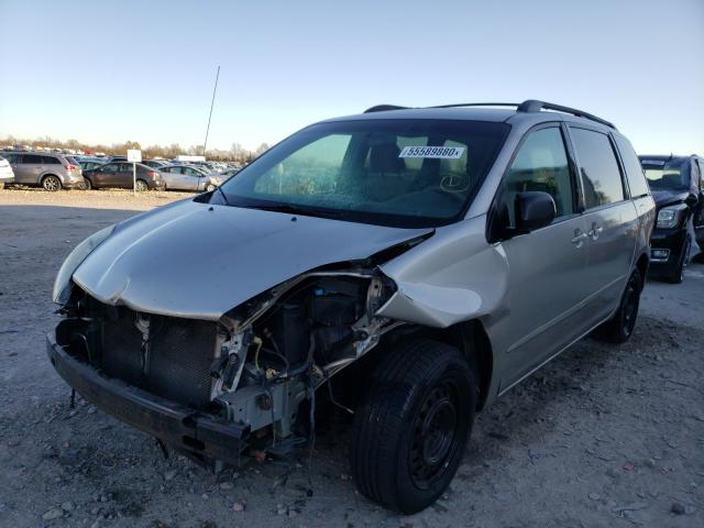 Photo 1 VIN: 5TDKK4CC2AS290417 - TOYOTA SIENNA CE 