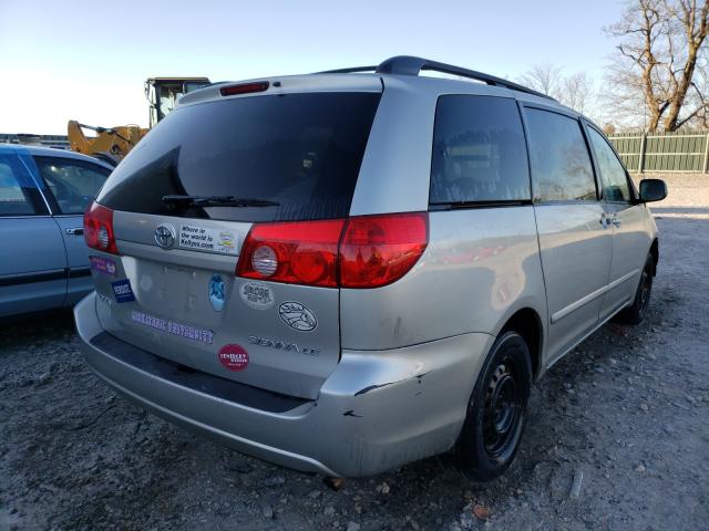 Photo 3 VIN: 5TDKK4CC2AS290417 - TOYOTA SIENNA CE 