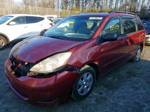 Photo 1 VIN: 5TDKK4CC2AS292278 - TOYOTA SIENNA CE 