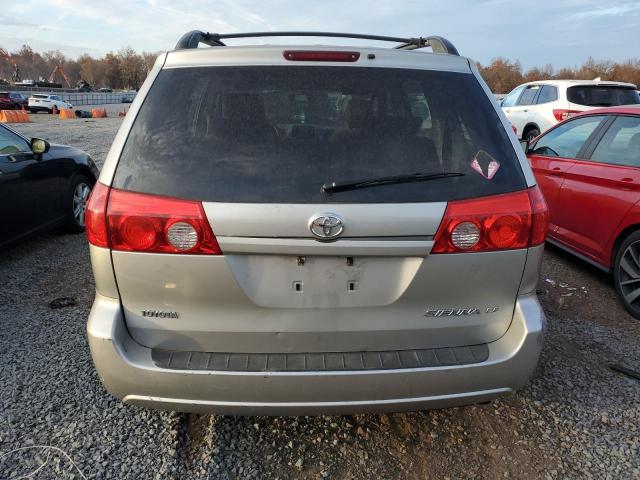 Photo 5 VIN: 5TDKK4CC2AS295004 - TOYOTA SIENNA CE 