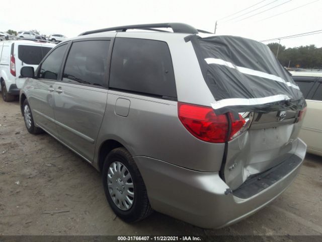 Photo 2 VIN: 5TDKK4CC2AS298890 - TOYOTA SIENNA 