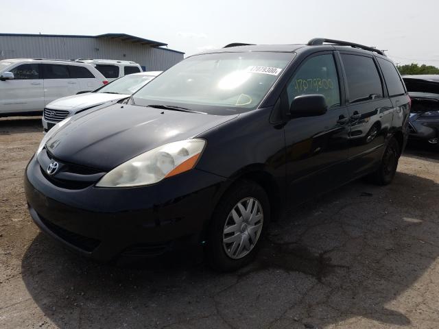 Photo 1 VIN: 5TDKK4CC2AS307572 - TOYOTA SIENNA CE 