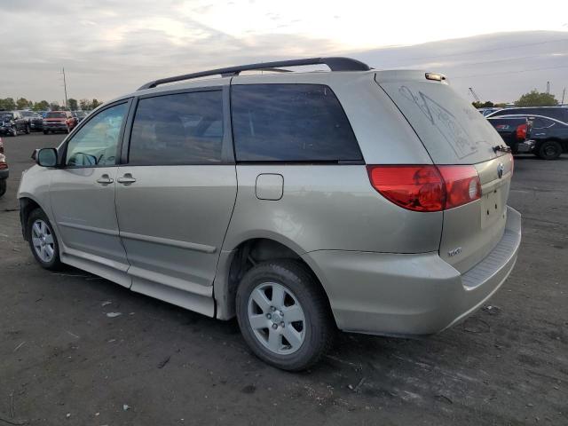 Photo 1 VIN: 5TDKK4CC2AS308804 - TOYOTA SIENNA CE 