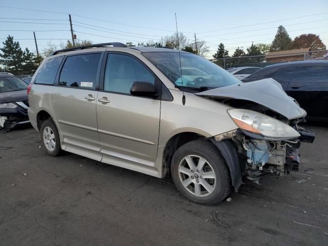 Photo 3 VIN: 5TDKK4CC2AS308804 - TOYOTA SIENNA CE 