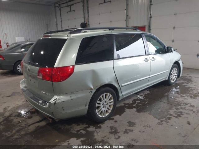 Photo 3 VIN: 5TDKK4CC2AS309323 - TOYOTA SIENNA 