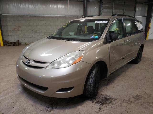 Photo 1 VIN: 5TDKK4CC2AS310245 - TOYOTA SIENNA CE 