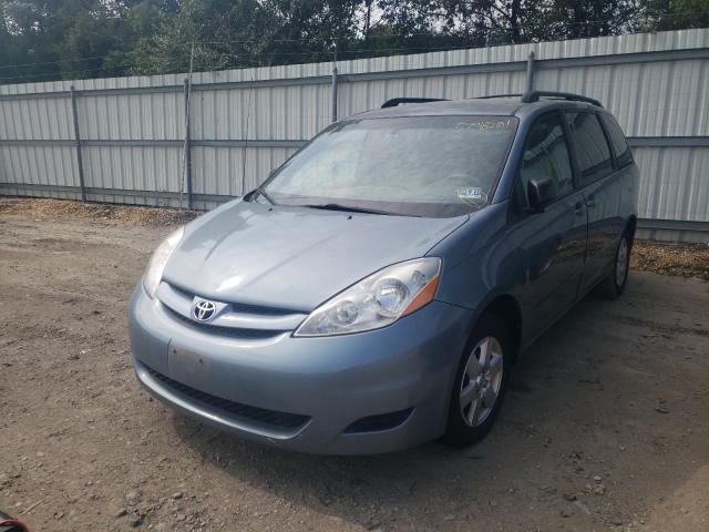 Photo 1 VIN: 5TDKK4CC2AS312559 - TOYOTA SIENNA CE 