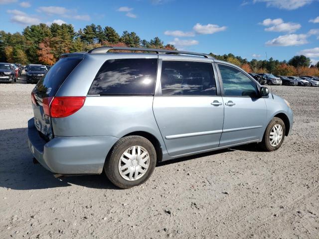 Photo 2 VIN: 5TDKK4CC2AS318250 - TOYOTA SIENNA CE 