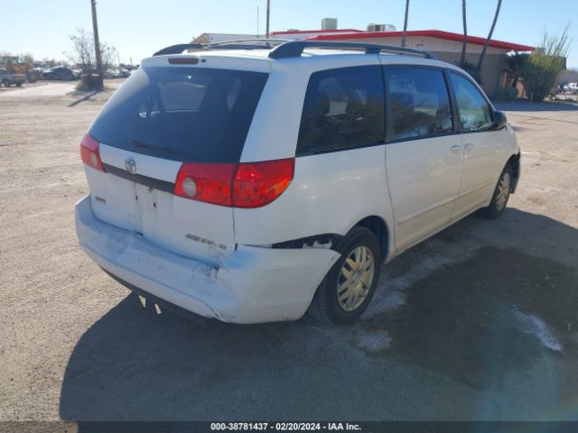 Photo 3 VIN: 5TDKK4CC2AS321553 - TOYOTA SIENNA 