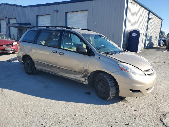 Photo 3 VIN: 5TDKK4CC2AS330334 - TOYOTA SIENNA CE 