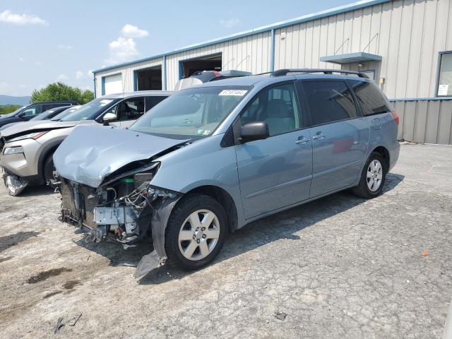 Photo 0 VIN: 5TDKK4CC2AS333217 - TOYOTA SIENNA CE 