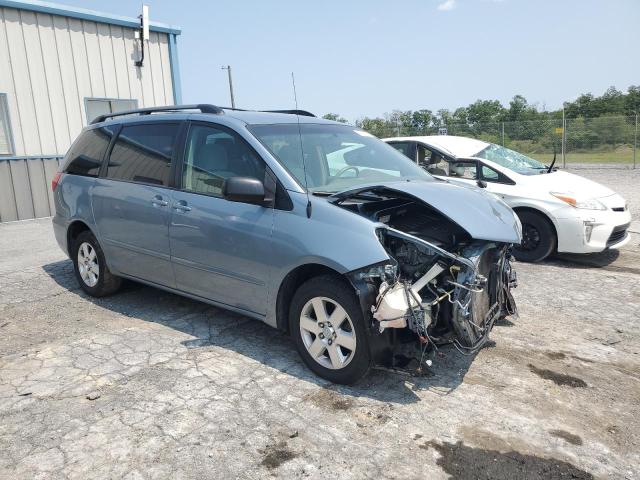 Photo 3 VIN: 5TDKK4CC2AS333217 - TOYOTA SIENNA CE 