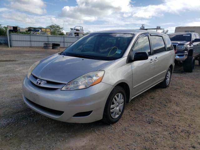 Photo 1 VIN: 5TDKK4CC2AS337638 - TOYOTA SIENNA CE 