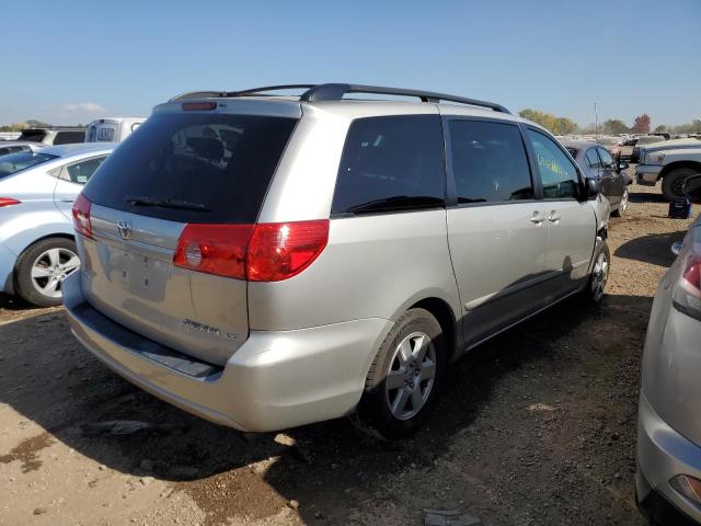 Photo 3 VIN: 5TDKK4CC3AS299157 - TOYOTA SIENNA CE 