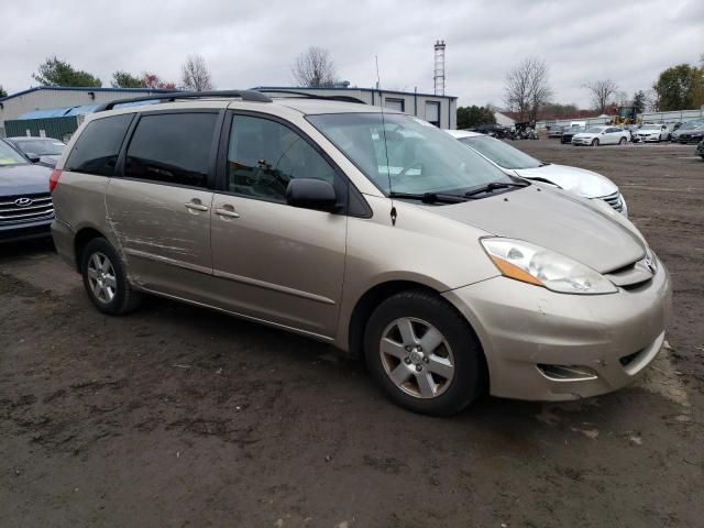 Photo 3 VIN: 5TDKK4CC3AS299868 - TOYOTA SIENNA CE 