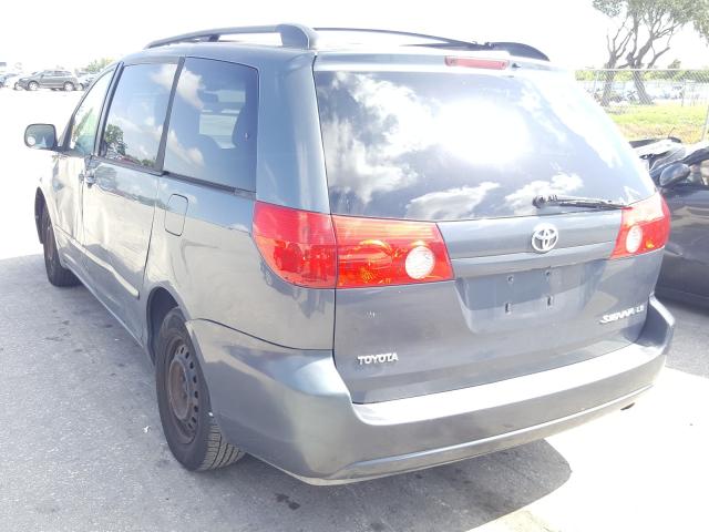 Photo 2 VIN: 5TDKK4CC3AS307953 - TOYOTA SIENNA CE 