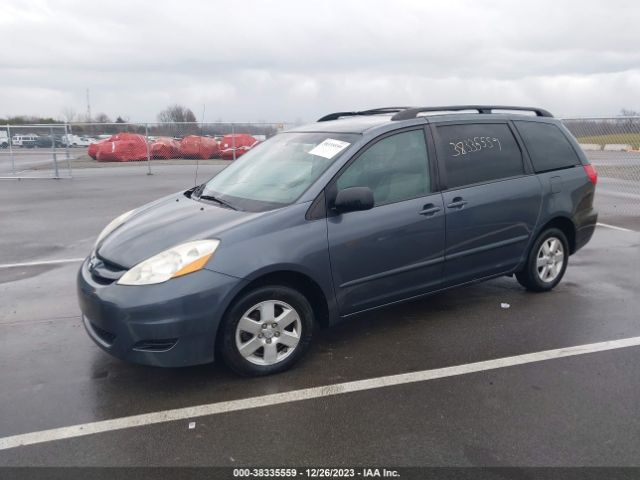 Photo 1 VIN: 5TDKK4CC3AS309380 - TOYOTA SIENNA 