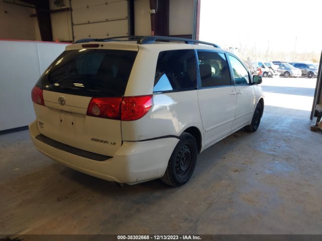 Photo 3 VIN: 5TDKK4CC3AS320525 - TOYOTA SIENNA 