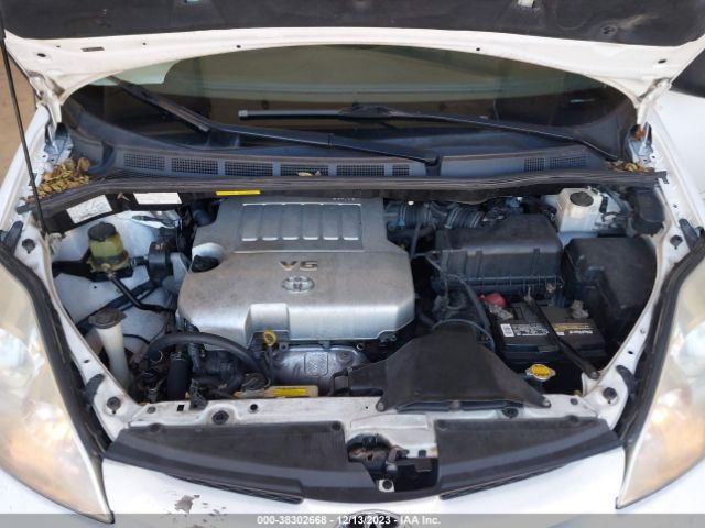 Photo 9 VIN: 5TDKK4CC3AS320525 - TOYOTA SIENNA 