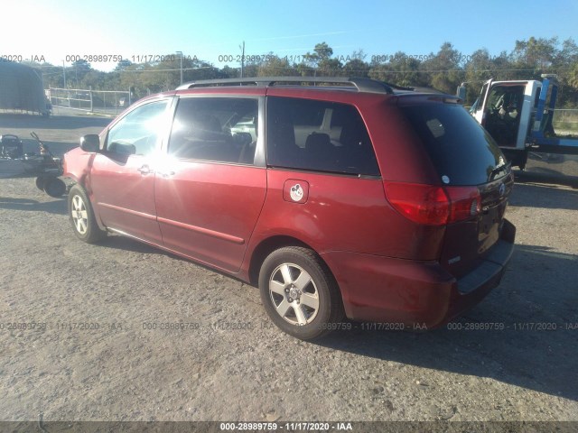 Photo 2 VIN: 5TDKK4CC3AS324669 - TOYOTA SIENNA 