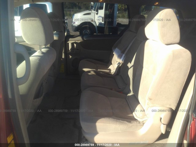 Photo 7 VIN: 5TDKK4CC3AS324669 - TOYOTA SIENNA 